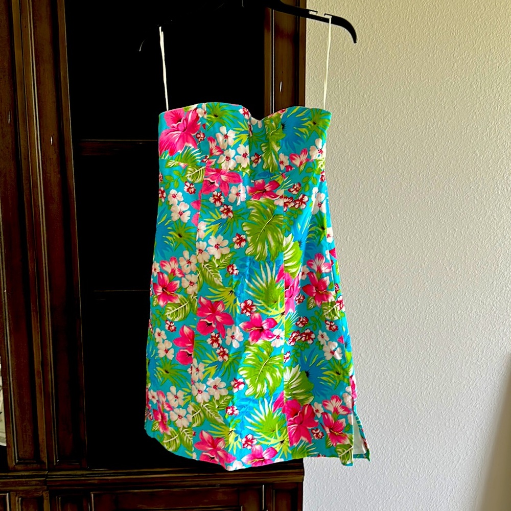 Tailor New York - Size 6 - Hawaiian Print Strapless Dress